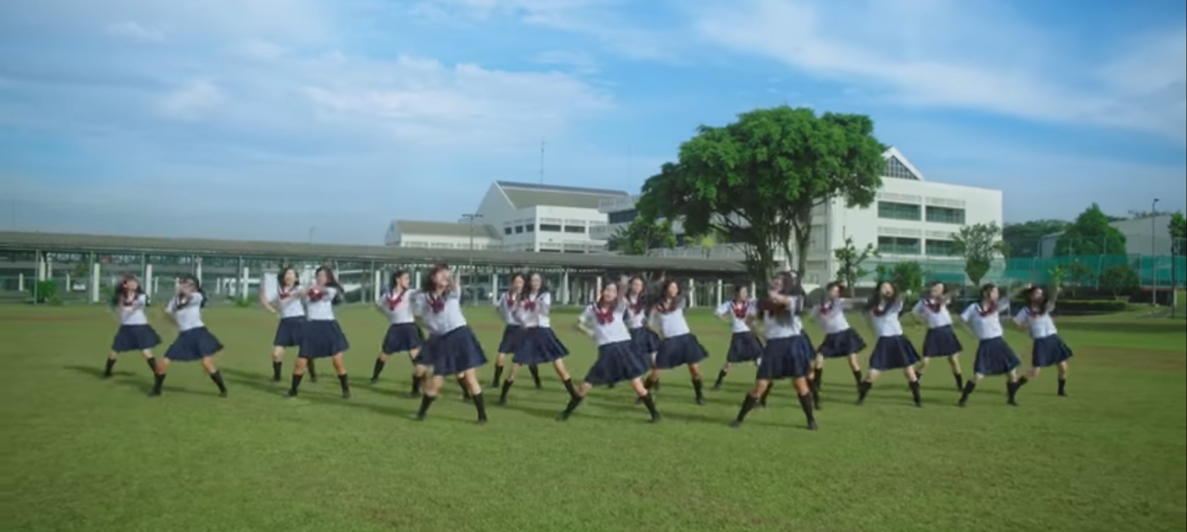 Lirik Lagu JKT48 Masa Depan yang Menyilaukan Mata (Mirai ga Me ni Shimiru)